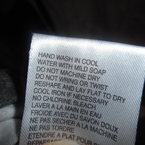 CANADIAN GRAFFITI women's top, handkerchief bottom sides, hi lo size tag removed - Picture 9 of 10